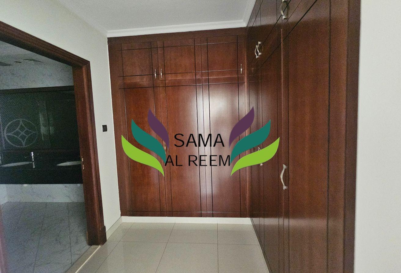 4 Bed Compound Villa | Jumeirah 1 | Shared Pool photo 13