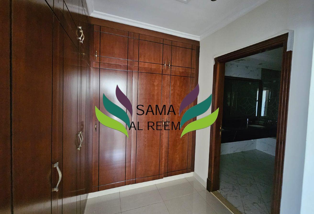 4 Bed Compound Villa | Jumeirah 1 | Shared Pool photo 21