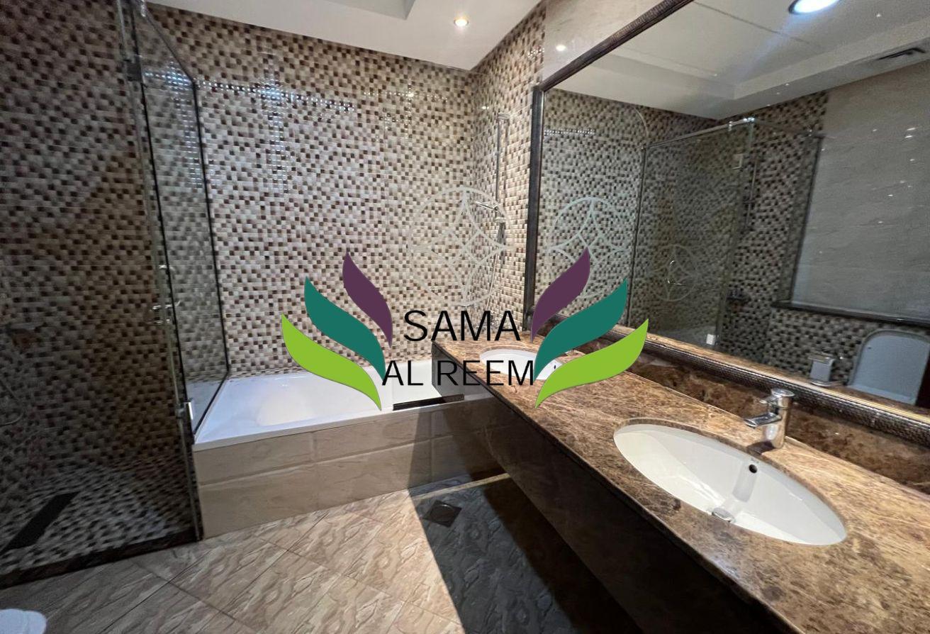4 Bed Compound Villa | Jumeirah 1 | Shared Pool photo 23