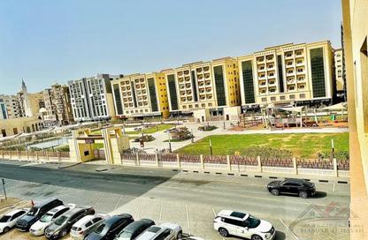 Apartment - 1 Bedroom - 2 Bathrooms for rent in Muwaileh 29 Building - Muwaileh - Sharjah