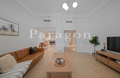 Apartment - 1 Bedroom - 1 Bathroom for rent in Al Tamr - Shoreline Apartments - Palm Jumeirah - Dubai