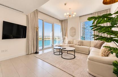 Apartment - 2 - 3 for rent in La Vie - Jumeirah Beach Residence - Dubai