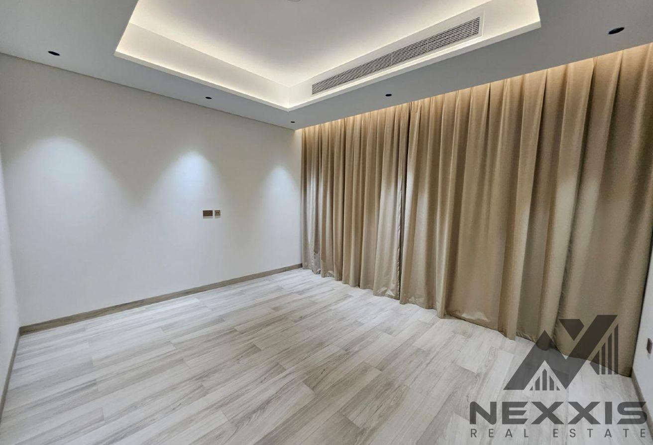 Huge Family Home | Brand New | Custom Built photo 13