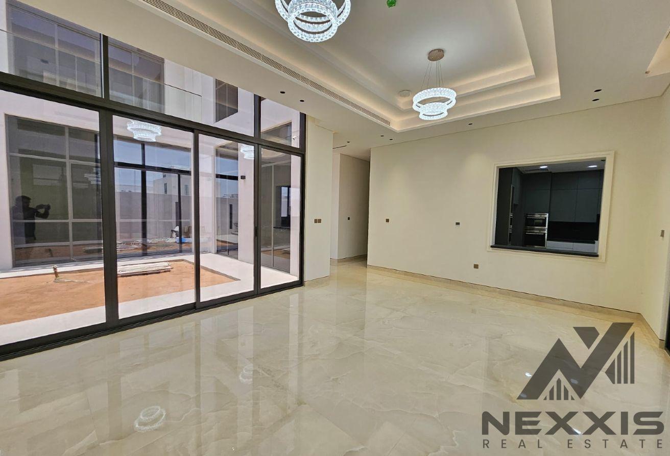 Huge Family Home | Brand New | Custom Built photo 5