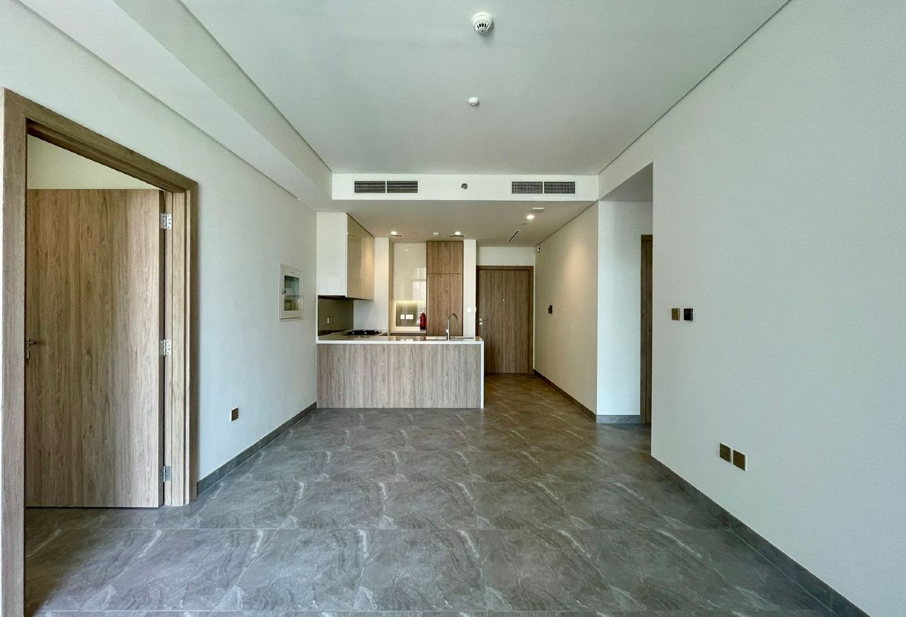 Canal View Apartment | Prime Business Bay — image 9