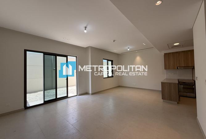 2-bed townhouse in Bloom Living · Vacant — photo 3