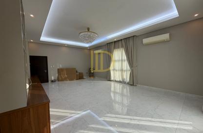 Villa - 4 Bedrooms - 6 Bathrooms for rent in Al Quoz 2 - Al Quoz - Dubai