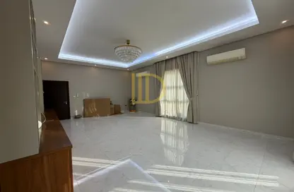 فيلا - 4 غرف نوم - 6 حمامات للايجار في حدائق الإمارات 1 - القوز - دبي فيلا - 4 غرف نوم - 6 حمامات للايجار في حدائق الإمارات 1 - القوز - دبي