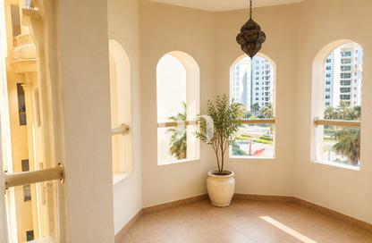 Apartment - 2 Bedrooms - 3 Bathrooms for rent in Al Das - Shoreline Apartments - Palm Jumeirah - Dubai