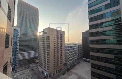 Apartment - 3 - 4 for rent in Crescent Towers - Al Khalidiya - Abu Dhabi