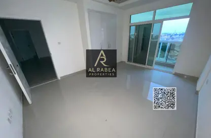 Apartment - 3 Bedrooms - 3 Bathrooms for rent in Al Mowaihat 3 - Al Mowaihat - Ajman