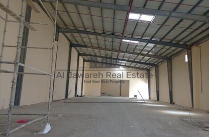 Warehouse - Studio - 2 Bathrooms for rent in Umm Al Thuoob - Umm Al Quwain