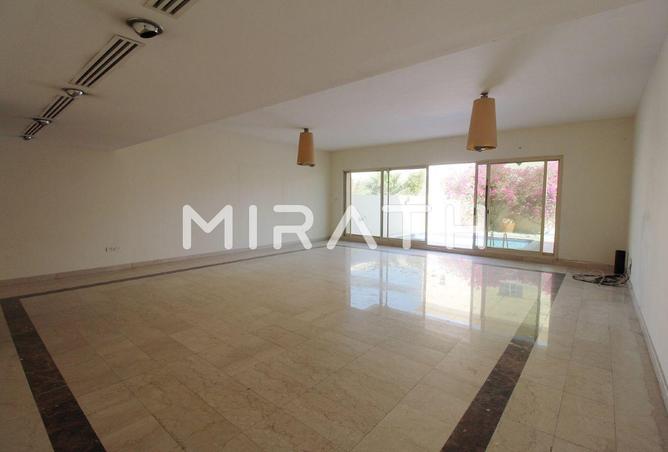 53601779 - Property Image 2