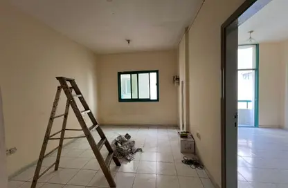 Apartment - 1 Bedroom - 1 Bathroom for rent in Bu Tina - Al Sharq - Sharjah