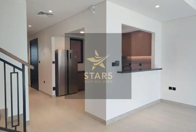 165027433 - Property Image 3