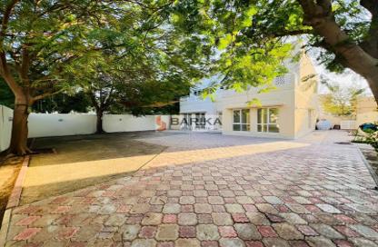 Villa - 5 Bedrooms - 6 Bathrooms for rent in Meadows 9 - Meadows - Dubai