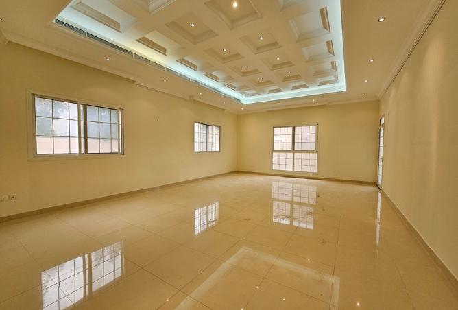 141020451 - Property Image 2