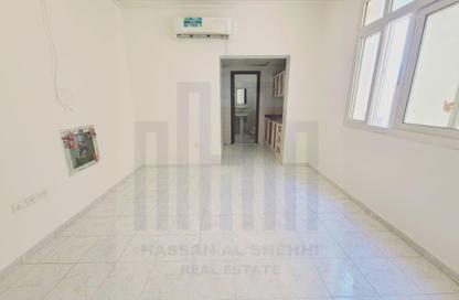 Apartment - Studio - 1 for rent in GGICO Building Moweilah - Muwaileh Commercial - Sharjah