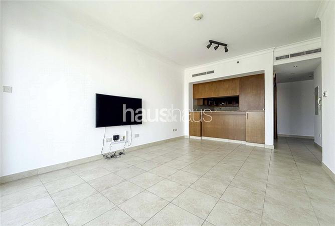 112276601 - Property Image 2