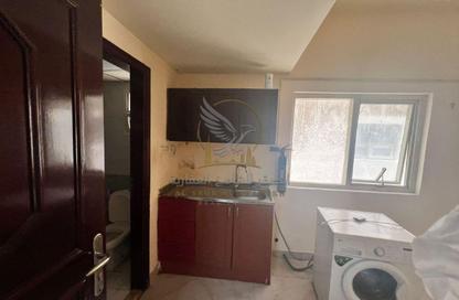 Apartment - Studio - 1 Bathroom for rent in Al Nabaa Building - Al Naba'ah - Al Sharq - Sharjah