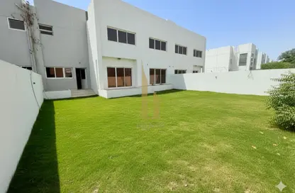 Villa - 4 Bedrooms - 4 Bathrooms for rent in Umm Suqeim 1 Villas - Umm Suqeim 1 - Umm Suqeim - Dubai