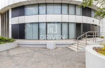 Retail - Studio - 1 Bathroom for rent in Park Tower A - Park Towers - DIFC - Dubai