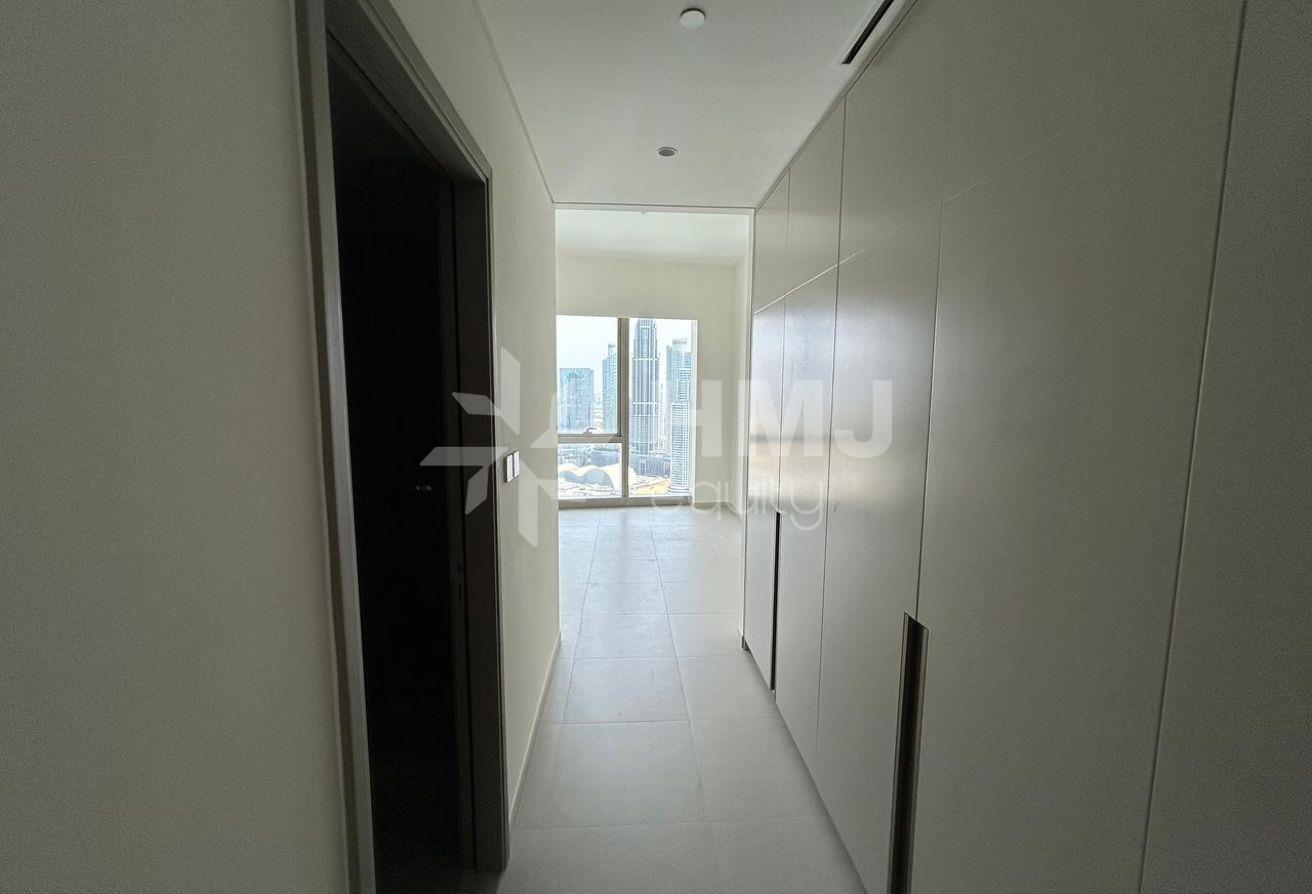 Brand New | Burj and Fountain View | Luxury photo 12