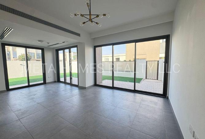 83212427 - صورة العقار 3