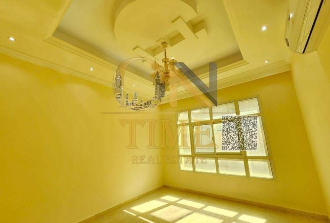 98245359 - Property Image 2