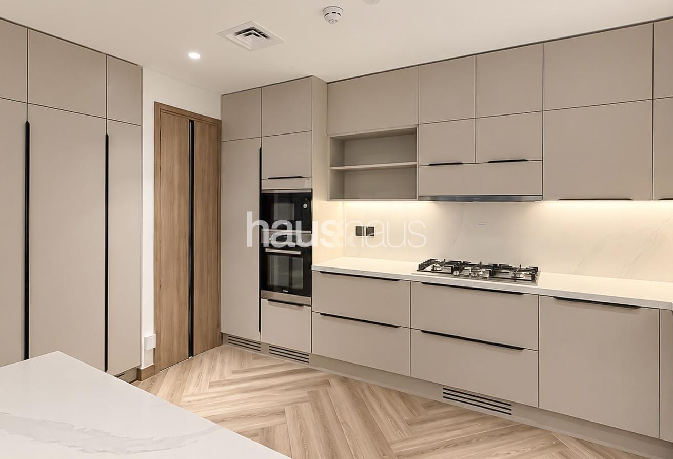 Family Living | Maid's Room | Premium Finishes photo 3
