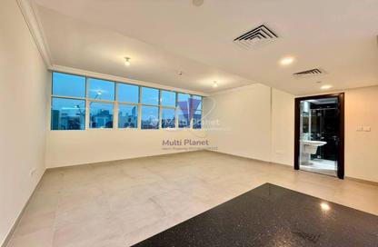 Apartment - Studio - 1 Bathroom for rent in Tourist Club Area - Abu Dhabi