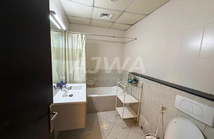Apartment - 2 - 3 for rent in Lake City Tower - JLT Cluster D - Jumeirah Lake Towers - Dubai