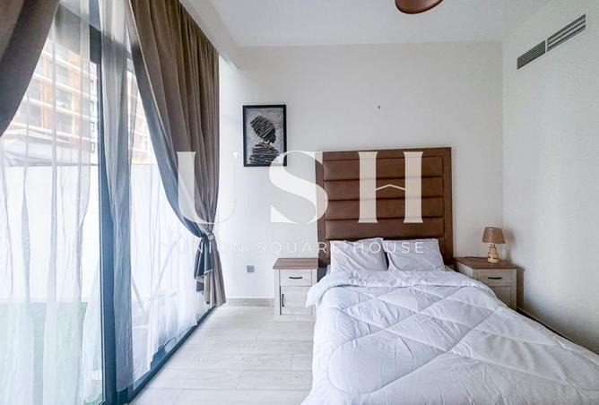 Modern Studio | Prime Location | Fully Furnished photo 3