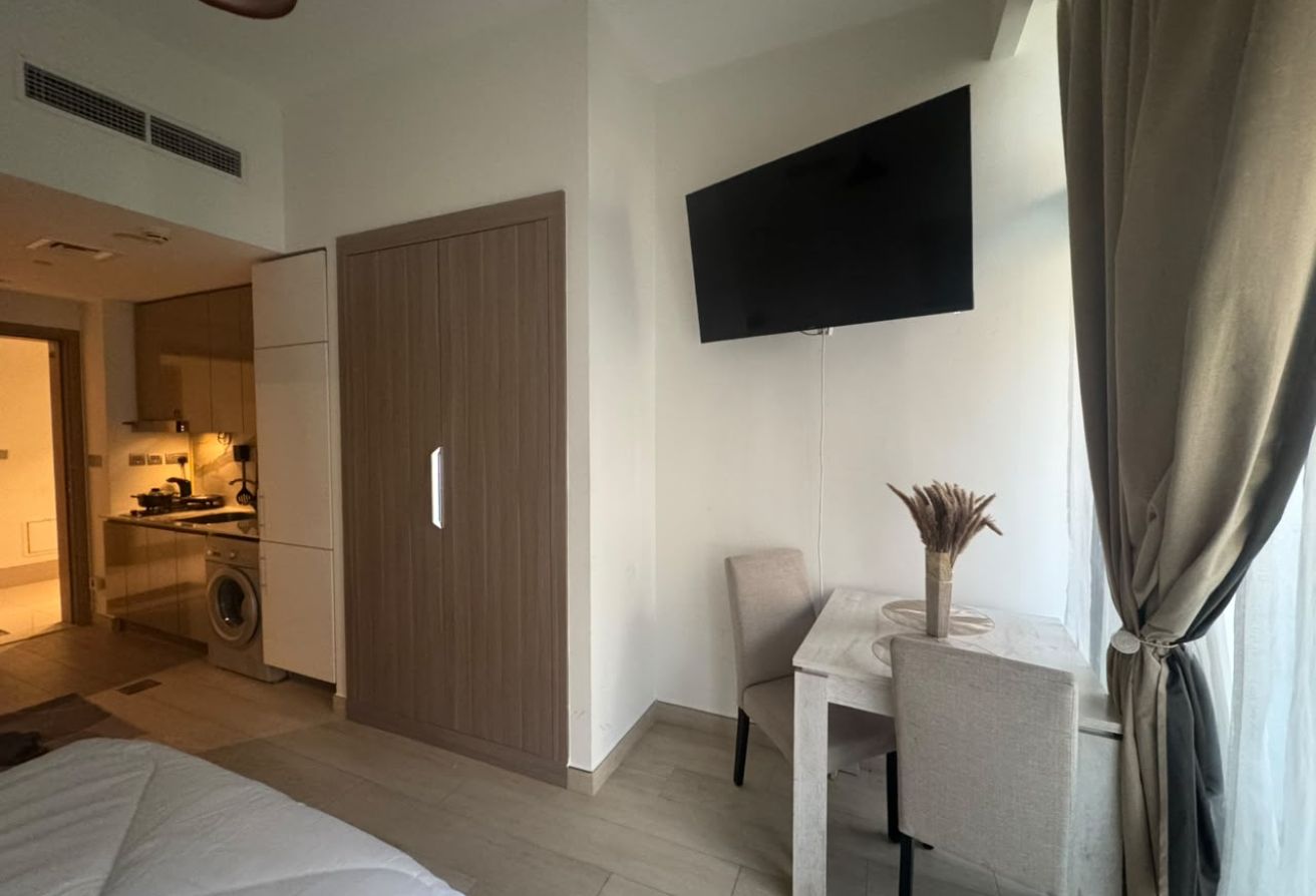 Studio apartment in Azizi Riviera 16, Meydan: 6
