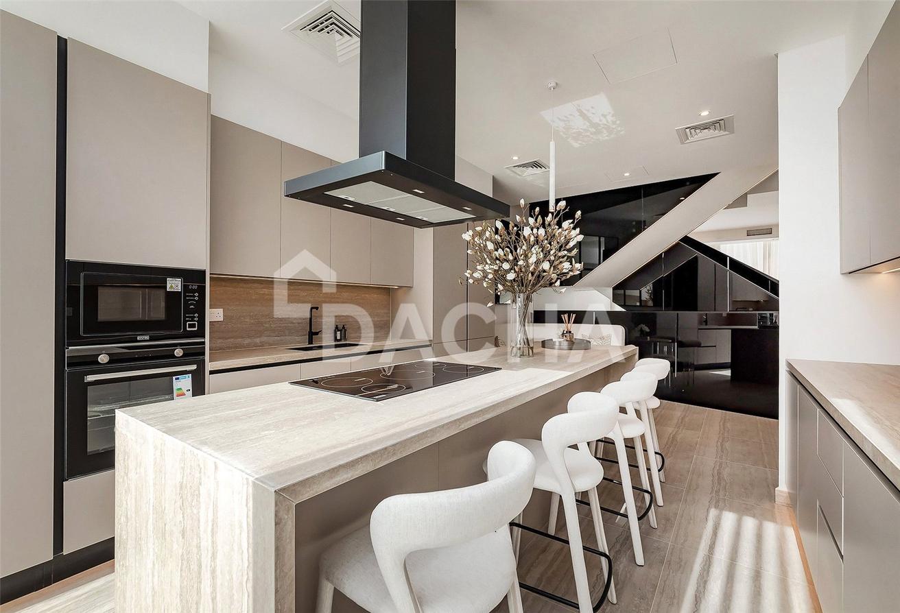 Lagoon and Burj Views | Ixora | Move in Ready photo 4