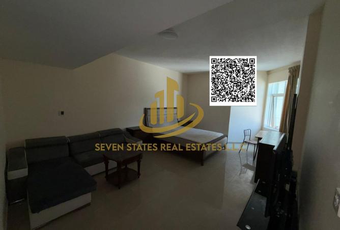 106428426 - Property Image 3