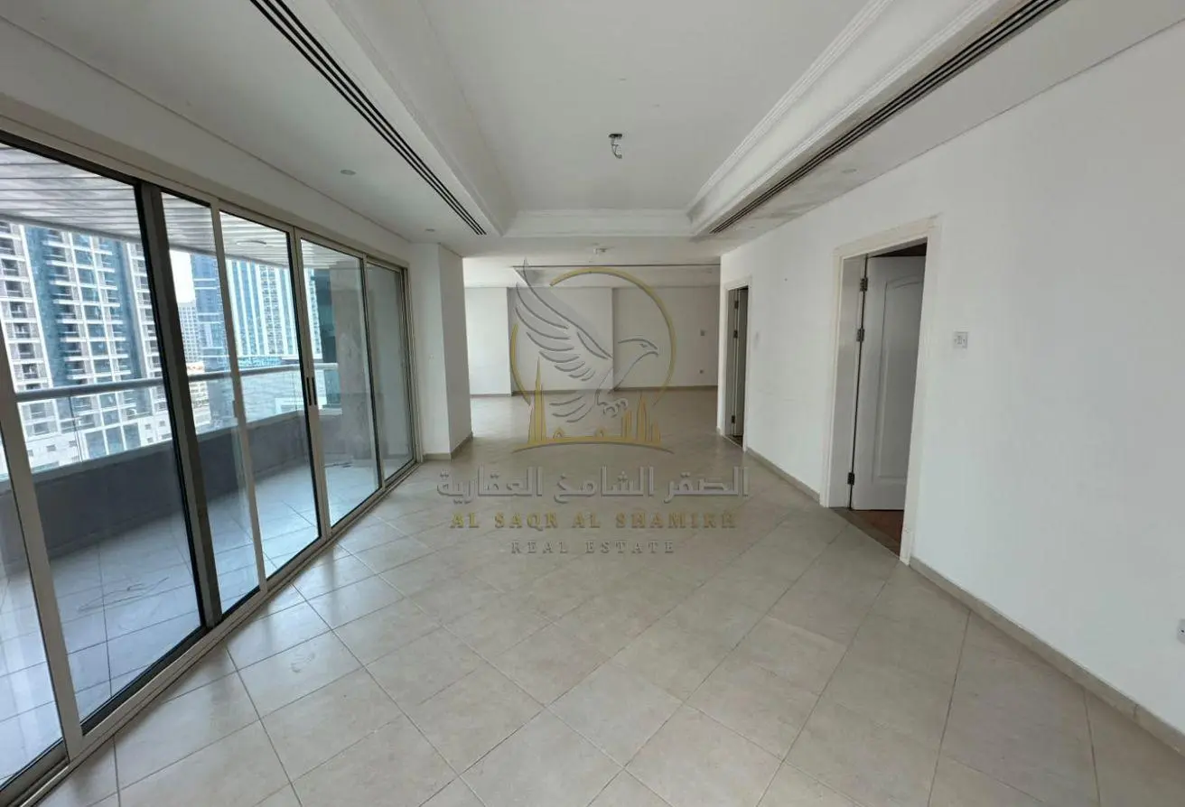 162792093 - Property Main Image