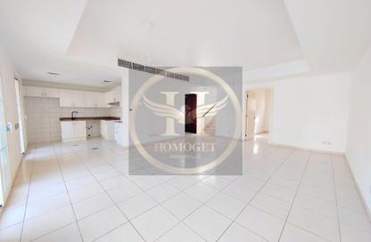 Villa - 3 Bedrooms - 3 Bathrooms for rent in Springs 11 - The Springs - Dubai