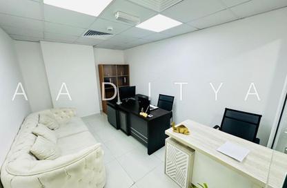 Office Space - Studio - 1 Bathroom for rent in Silver Home Building - Hor Al Anz - Deira - Dubai