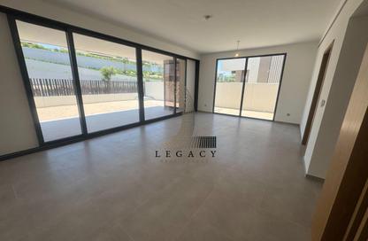 Villa - 4 - 5 for rent in Jebel Ali Village Villas - Jebel Ali Village - Jebel Ali - Dubai