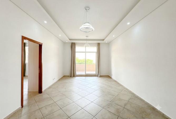 Spacious 1BR | Kitchen Appliances | Community View — 2