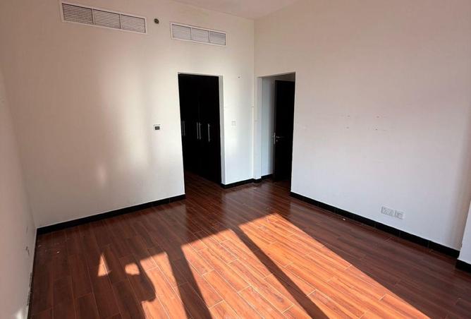 83236282 - Property Image 2