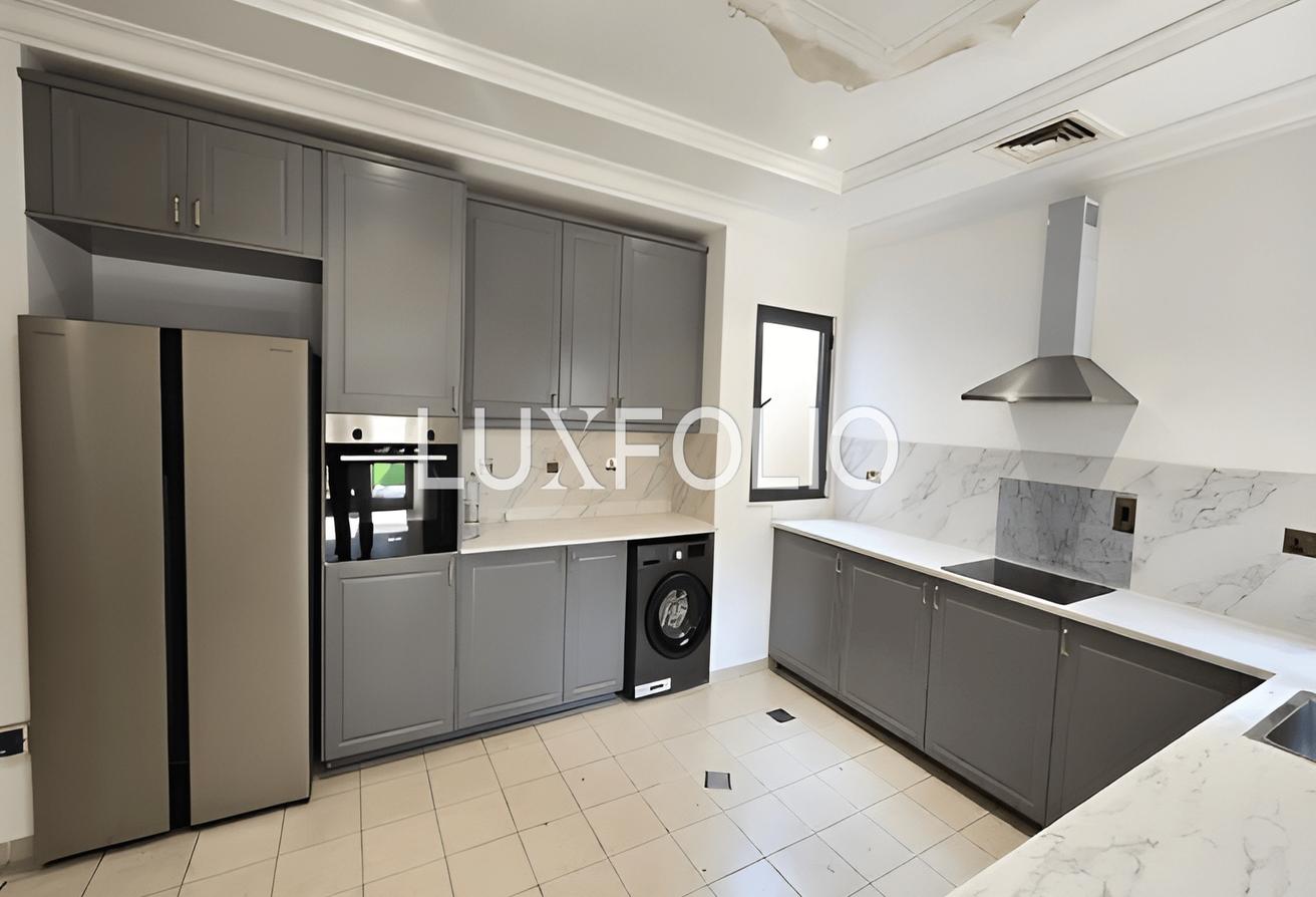 Semi Upgraded | Vacant | Unfurnished photo 7