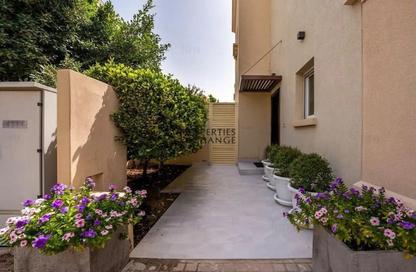 Villa - 2 Bedrooms - 3 Bathrooms for rent in Springs 1 - The Springs - Dubai Villa - 2 Bedrooms - 3 Bathrooms for rent in Springs 1 - The Springs - Dubai
