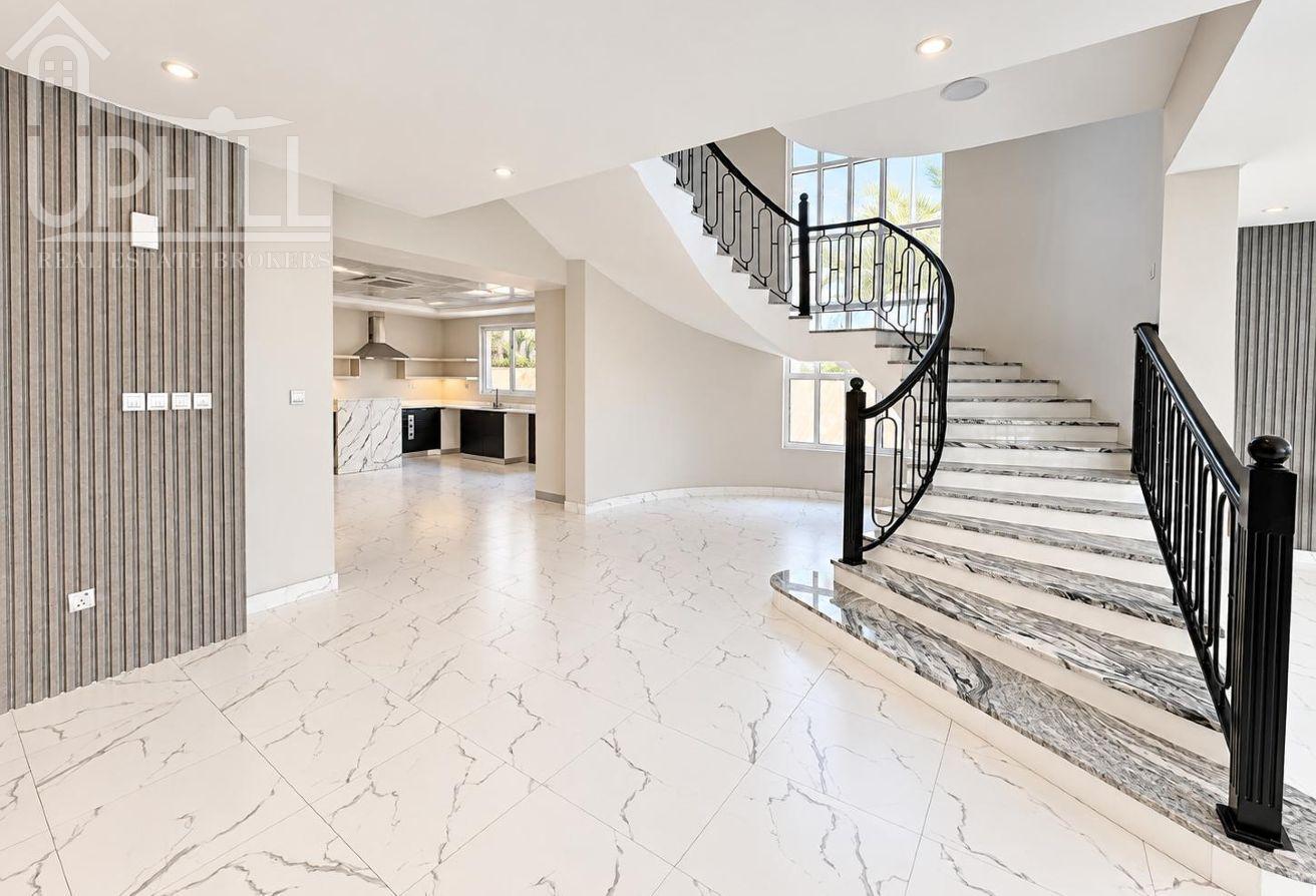 Spacious 6 Beds Independent Villa Prime Location photo 25