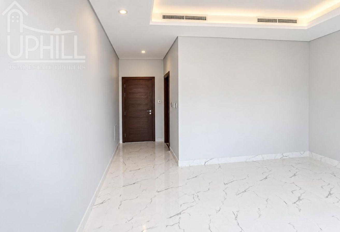 Spacious 6 Beds Independent Villa Prime Location photo 23