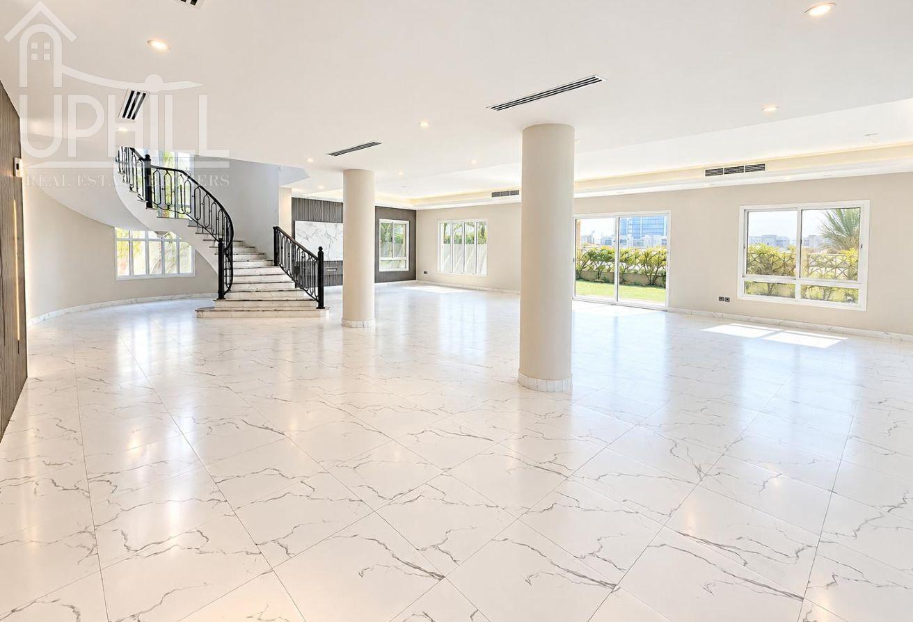 Spacious 6 Beds Independent Villa Prime Location photo 12