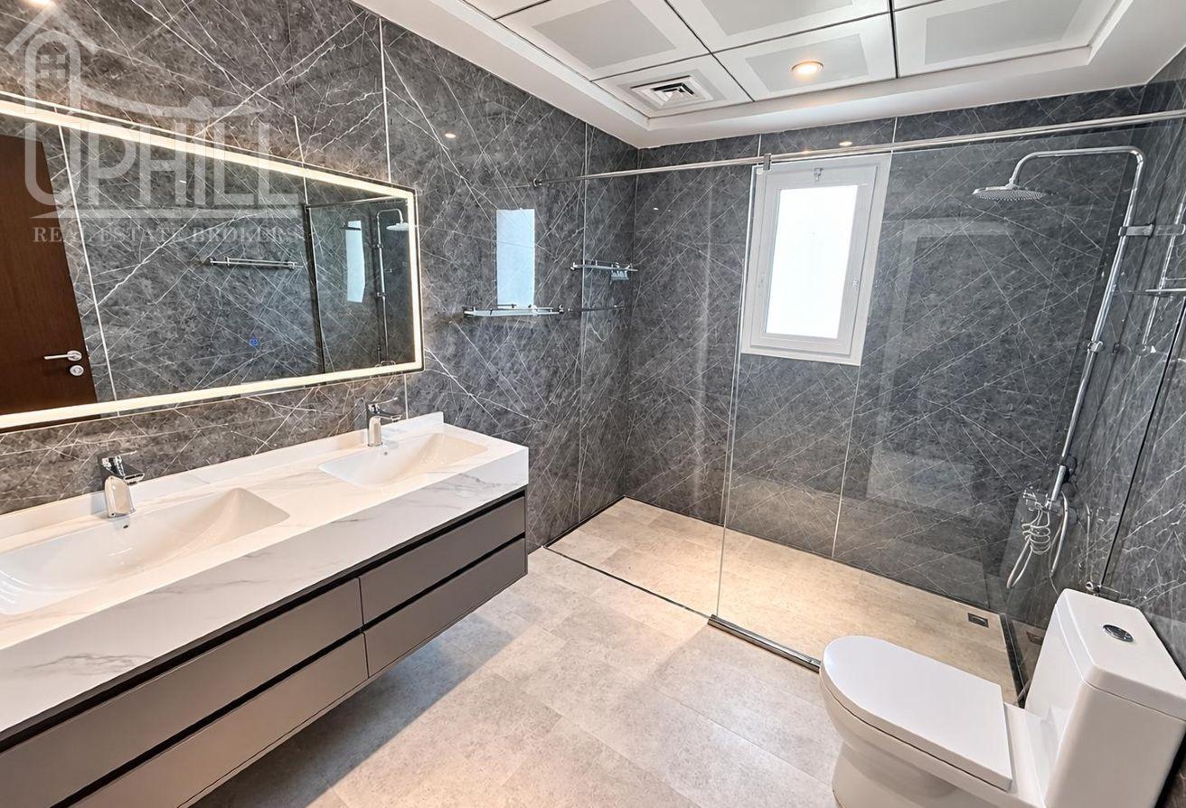 Spacious 6 Beds Independent Villa Prime Location photo 21
