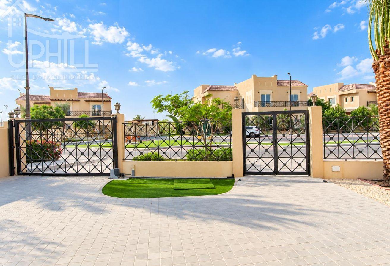 Spacious 6 Beds Independent Villa Prime Location photo 13