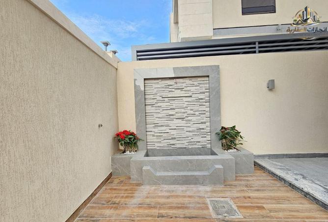 93159467 - Property Image 2